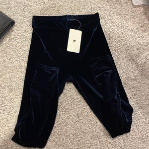 Velour highwaisted legging new with tags